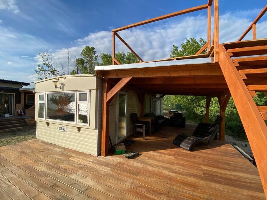 Retro House In Nature Šamorín 외부 사진