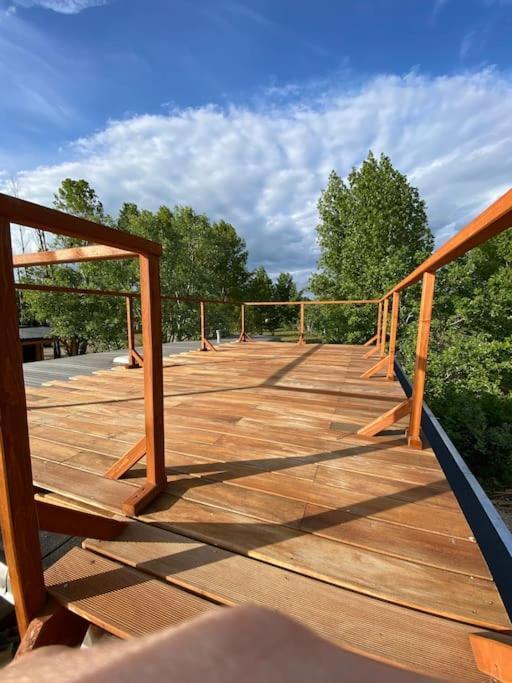 Retro House In Nature Šamorín 외부 사진
