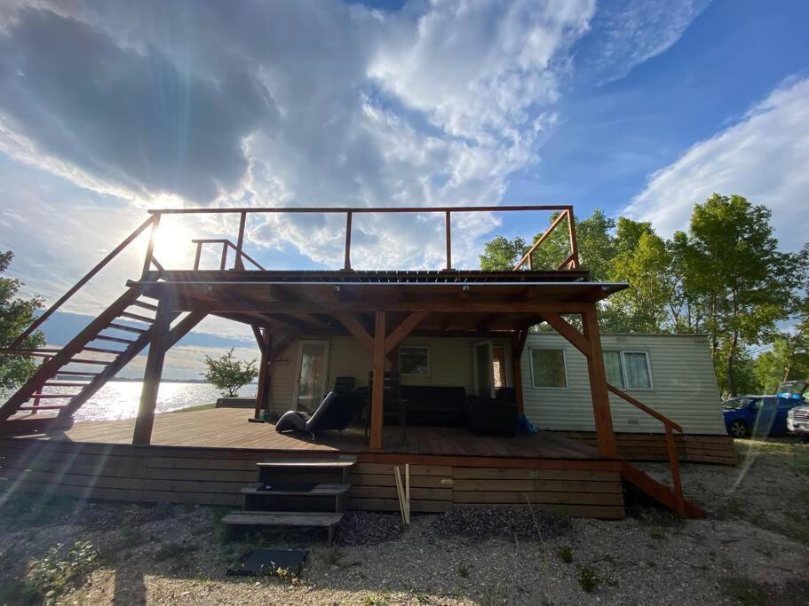 Retro House In Nature Šamorín 외부 사진